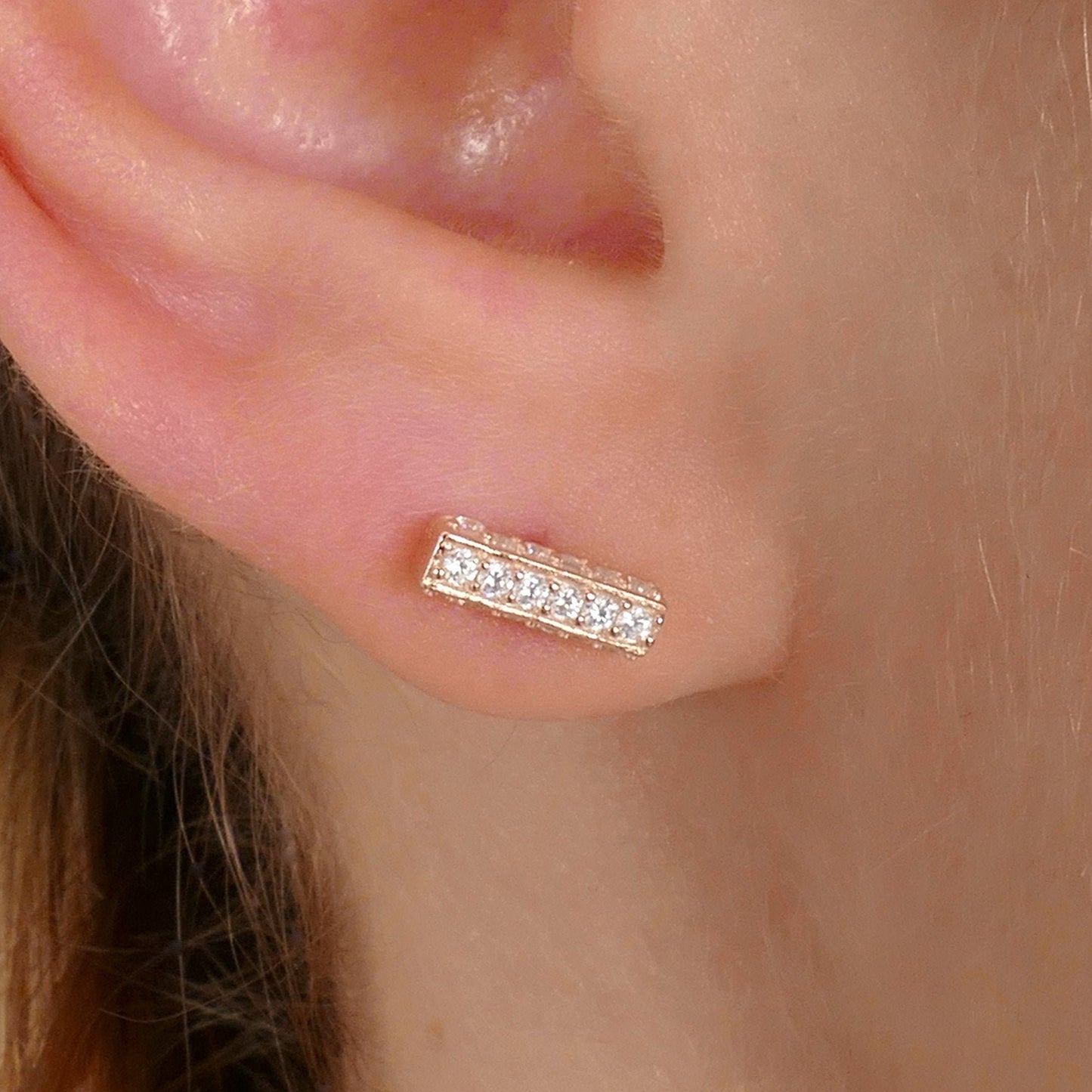 Square Pavé Bar Earstuds