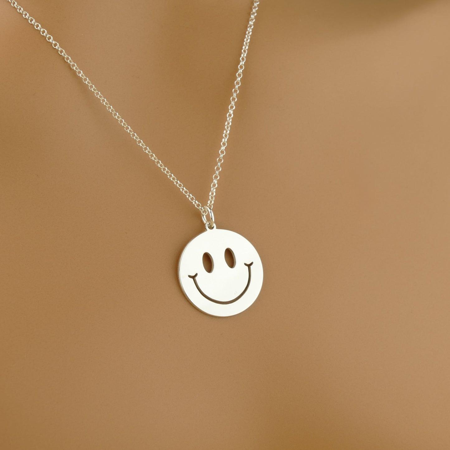 Dainty Smiley Face Pendant Necklace in Sterling Silver