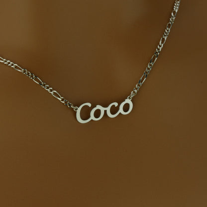 Dainty Nameplate Necklace