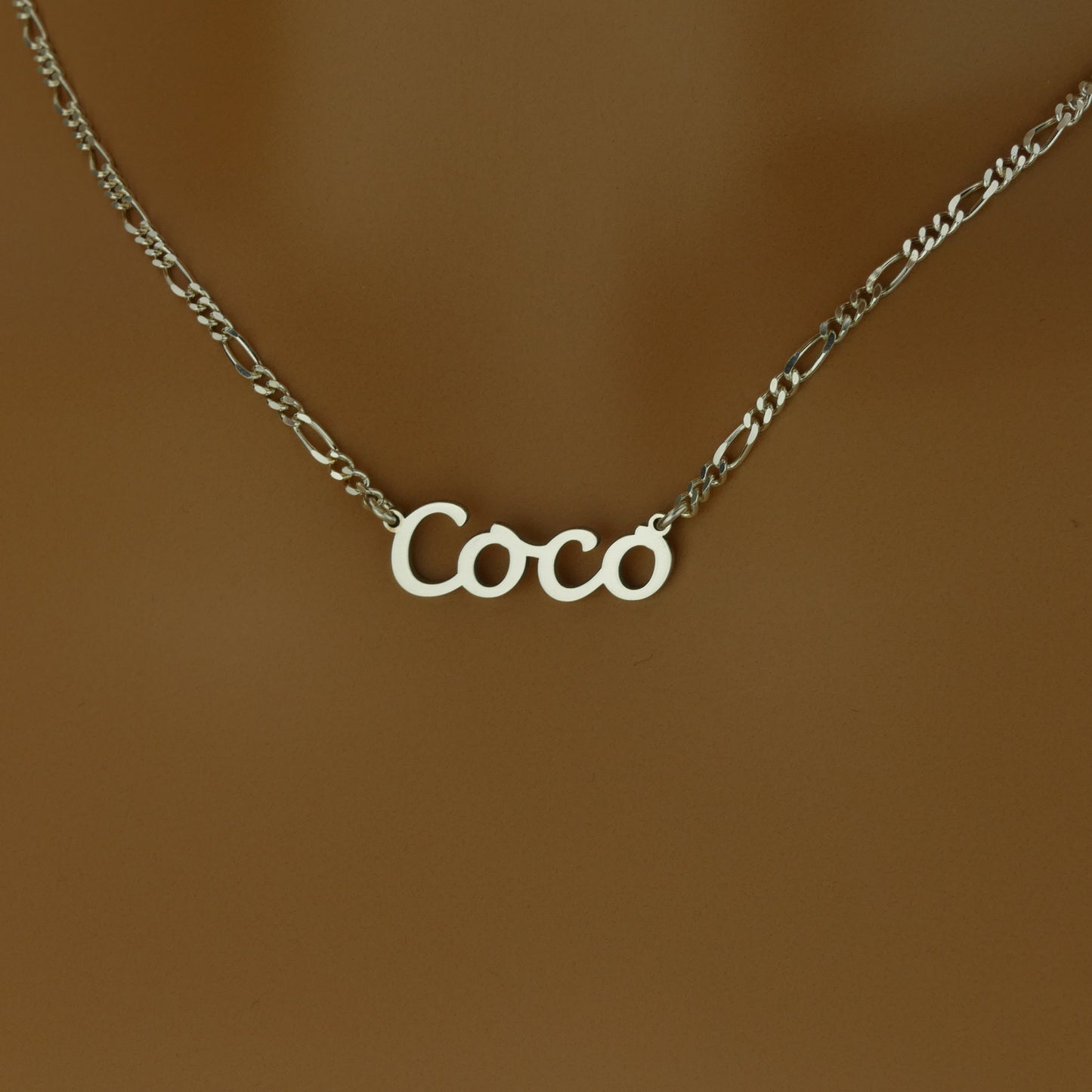 Dainty Nameplate Necklace