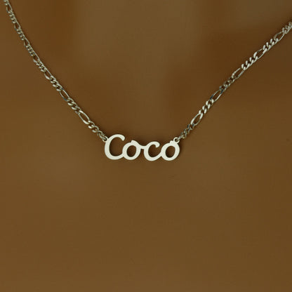 Dainty Nameplate Necklace